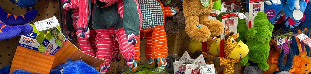 Juguetes para perros en la tienda Juguetes Kong, juguetes para perros, peluches para perros, peluches para perros