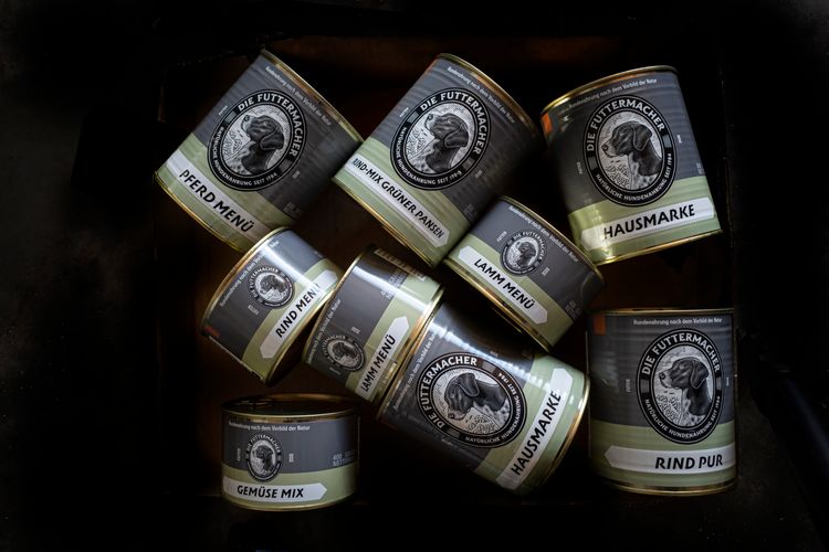 Futtermacher Dosen Barf Lebensmittel,Getränke,Verpackung und Etikettierung,Likör,Logo,Muster,Kreis,Marke,Stillleben,Dollar,