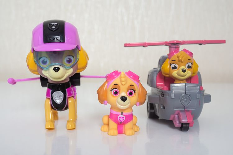 Skye Cockapoo Paw Patrol Toy, purple, lego, pink, purple, magenta, doll, fictional character, font, plastic,